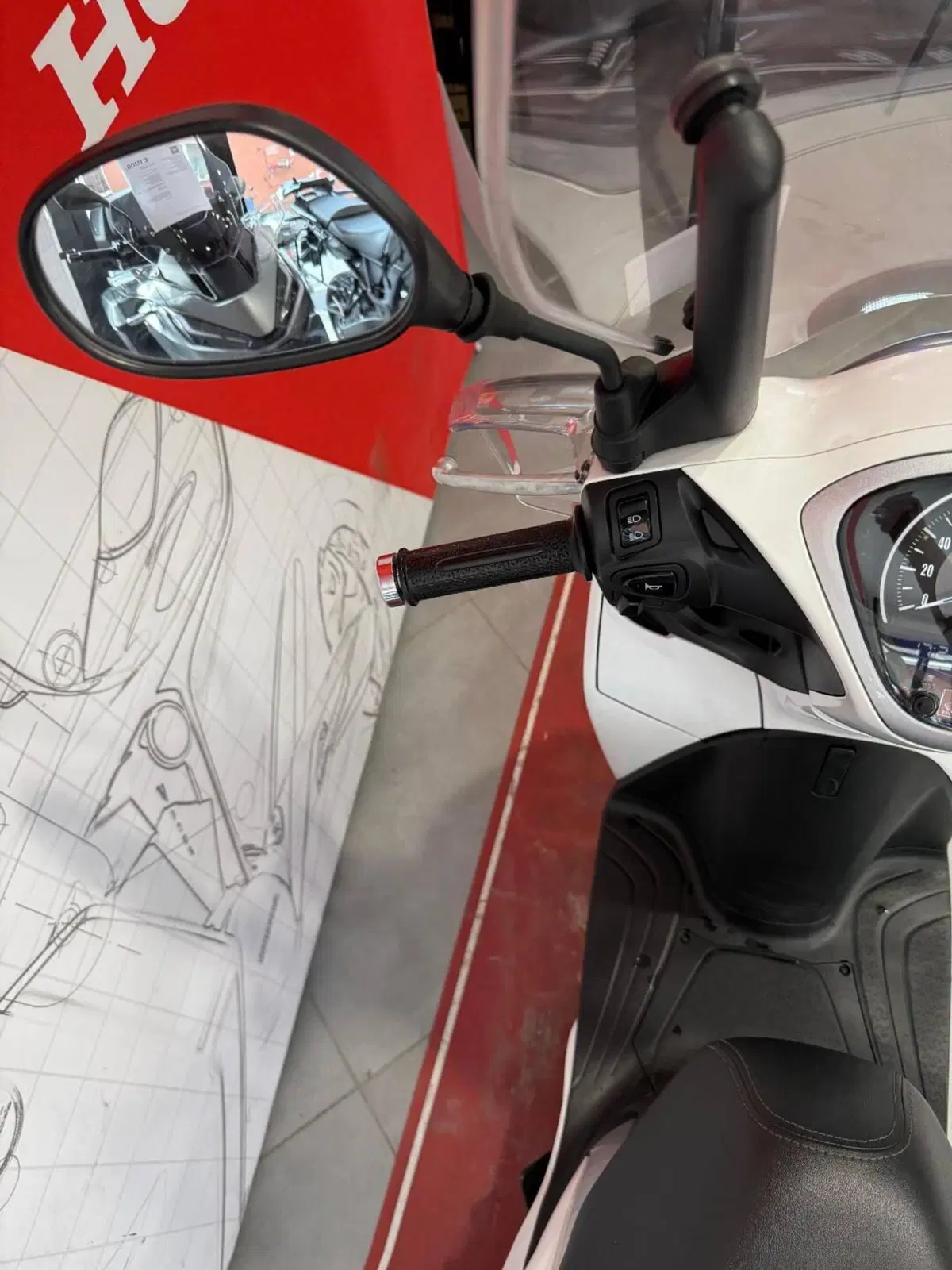 Honda SH 125 Mode (2024 - 26) (13)