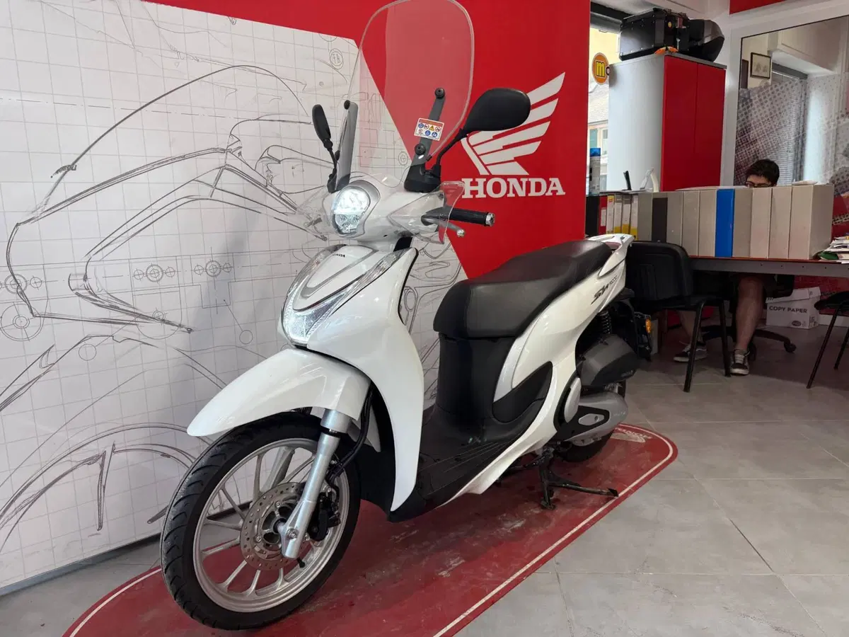 Honda SH 125 Mode (2024 - 26) (2)