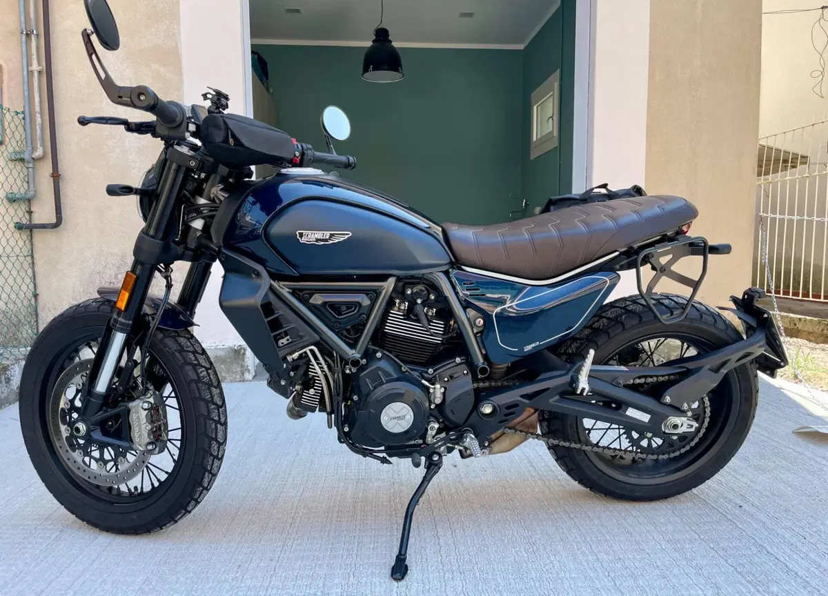 Ducati Scrambler 800 Nightshift (2023 - 24)
