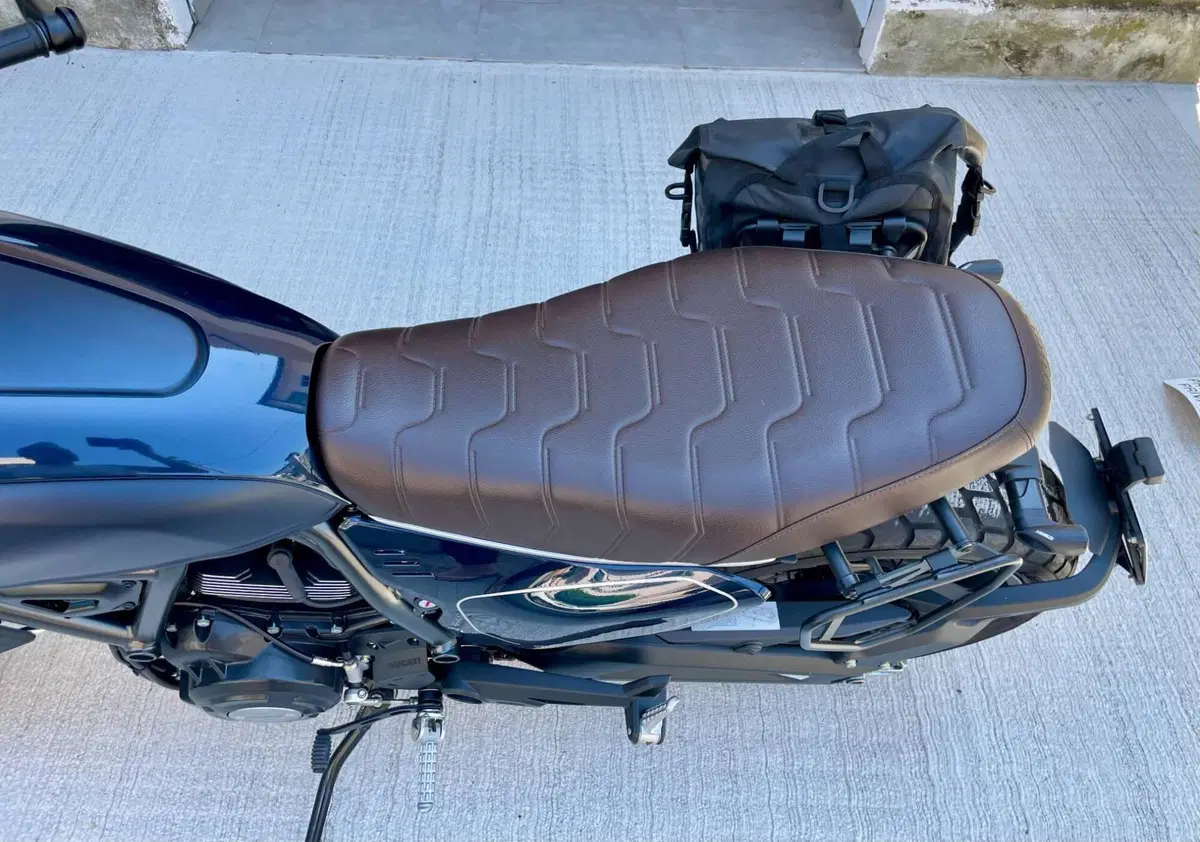 Ducati Scrambler 800 Nightshift (2023 - 24) (7)