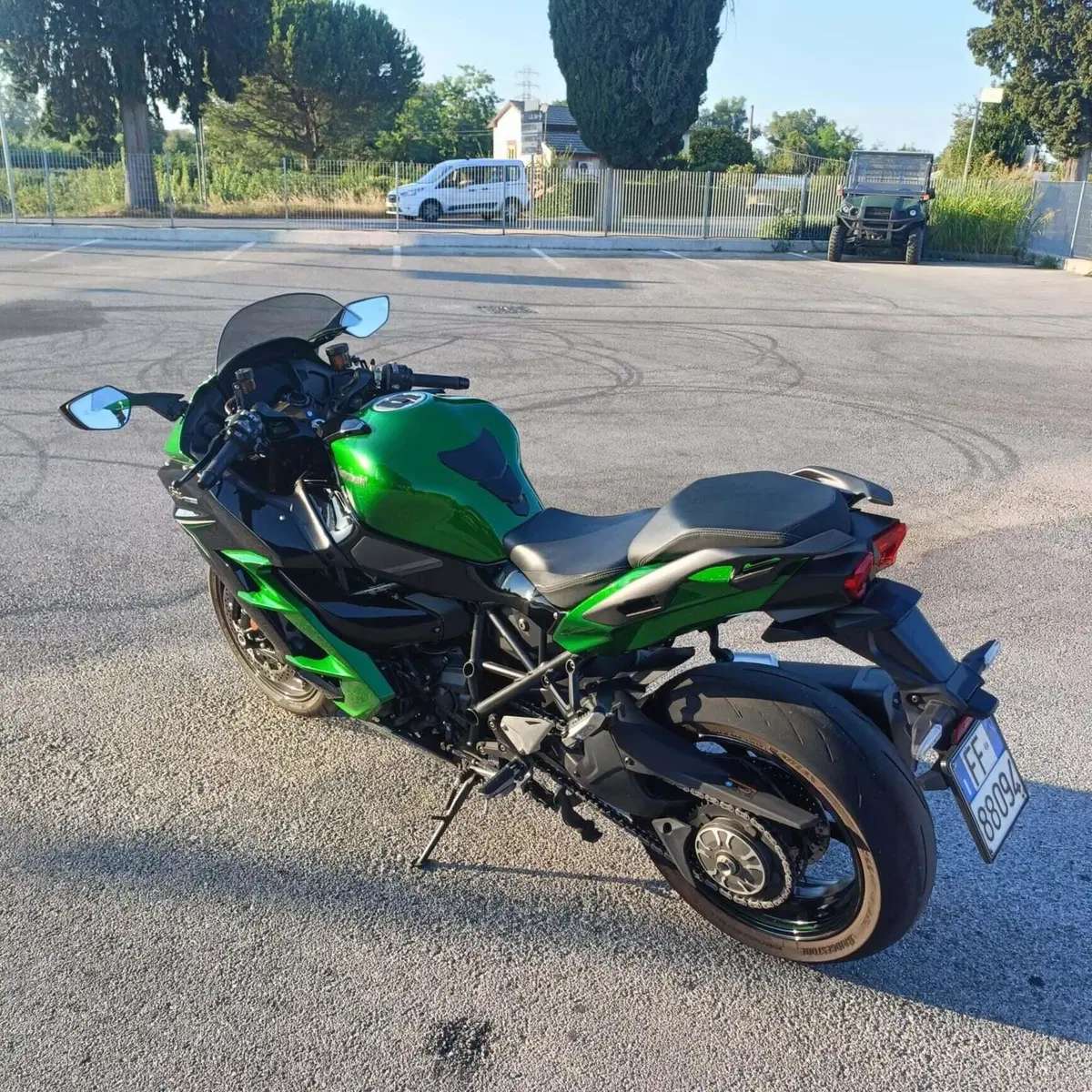 Kawasaki Ninja H2 SX SE (2022) (5)