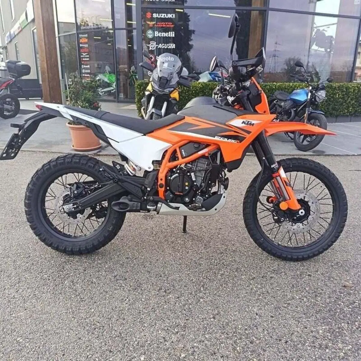 KTM 125 Enduro R (2025 - 26) (3)