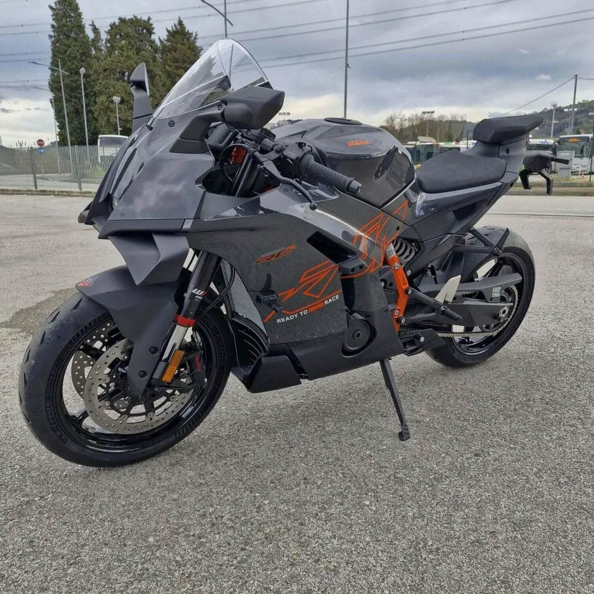 KTM 990 RC R (2026) (3)