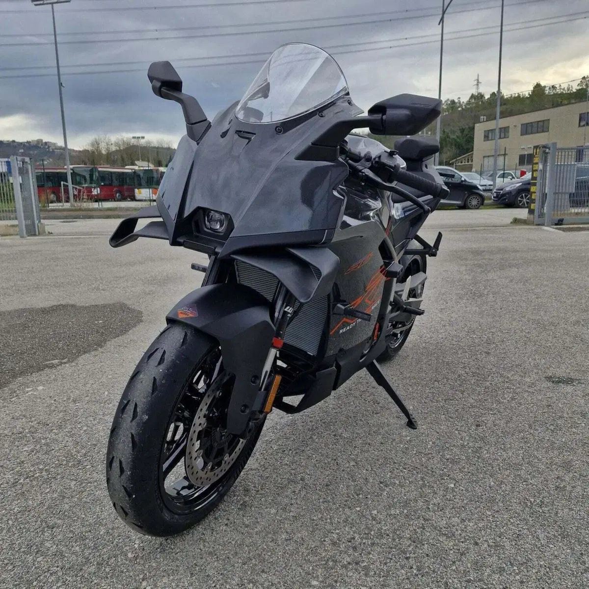 KTM 990 RC R (2026) (9)