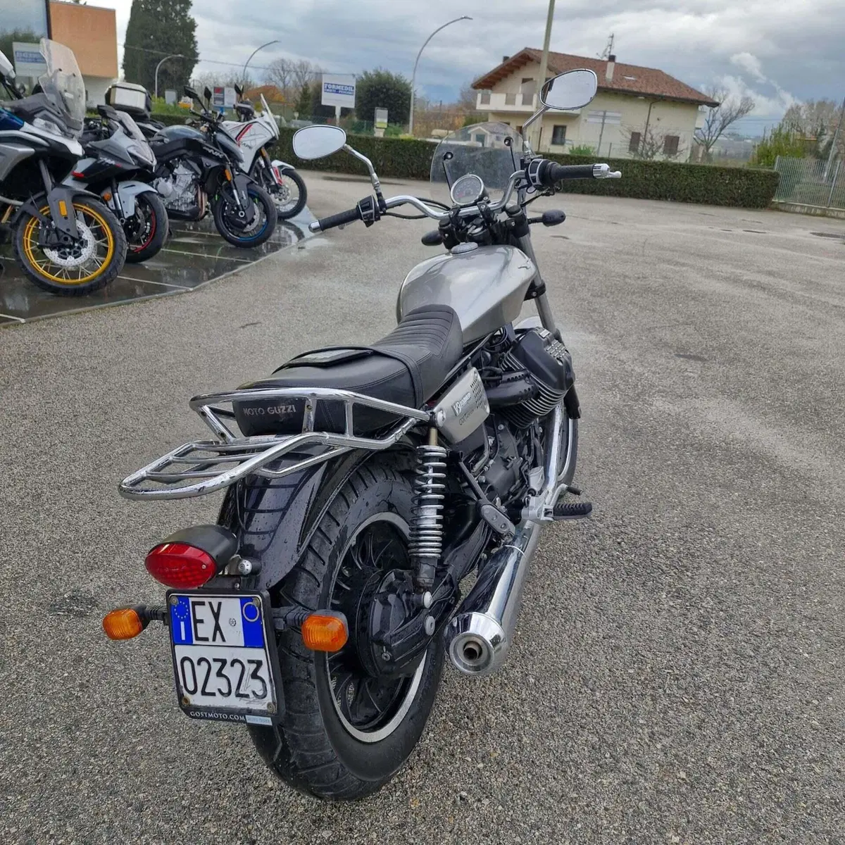 Moto Guzzi V9 Roamer (2021 - 24) (7)