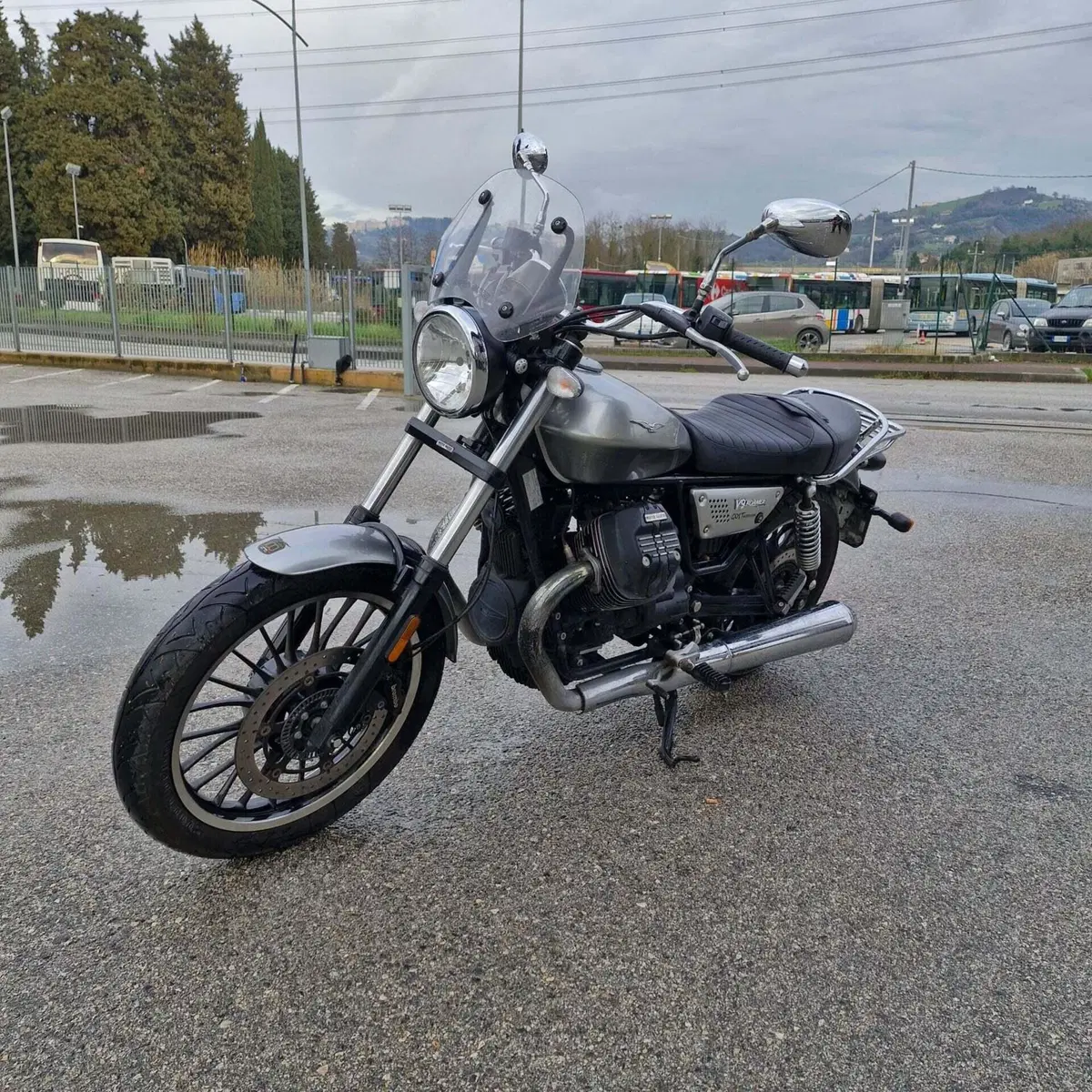 Moto Guzzi V9 Roamer (2021 - 24) (9)