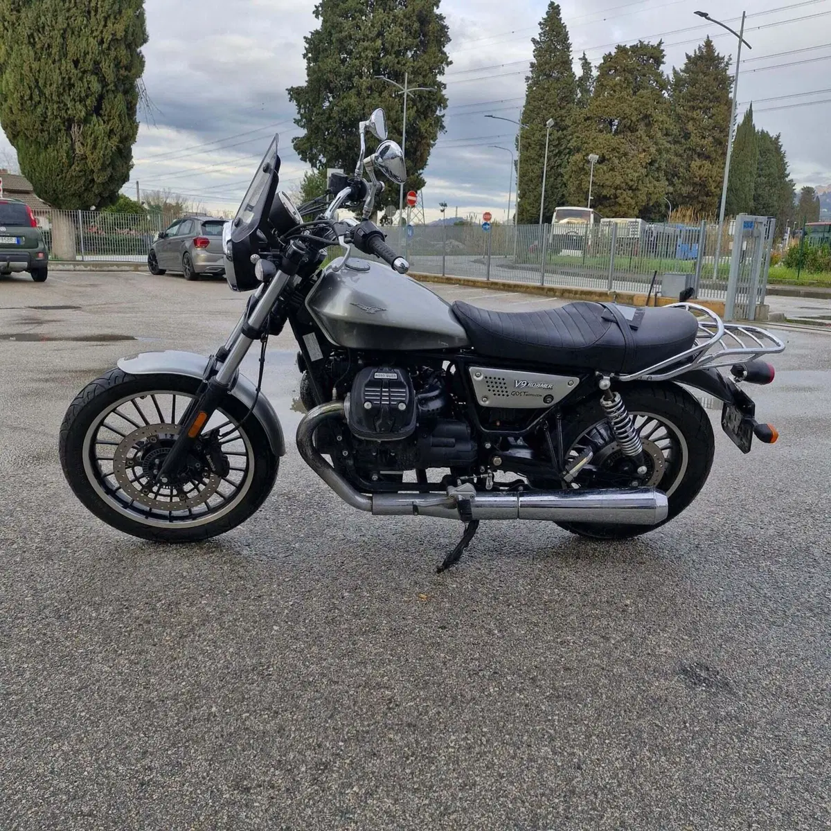 Moto Guzzi V9 Roamer (2021 - 24) (10)