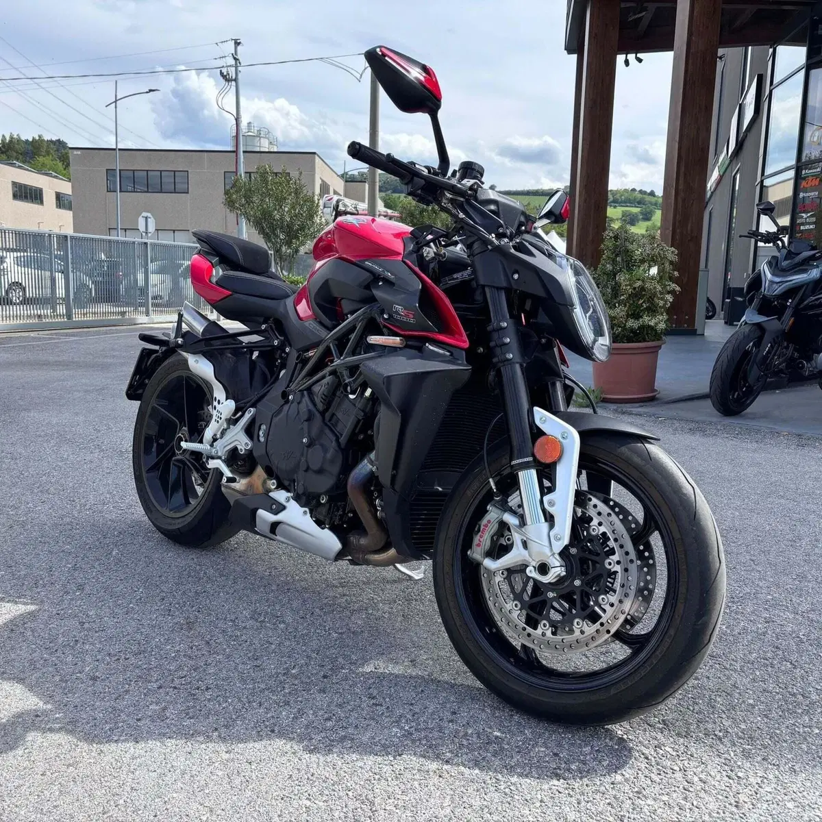 MV Agusta Brutale 1000 RS (2022 - 26) (7)