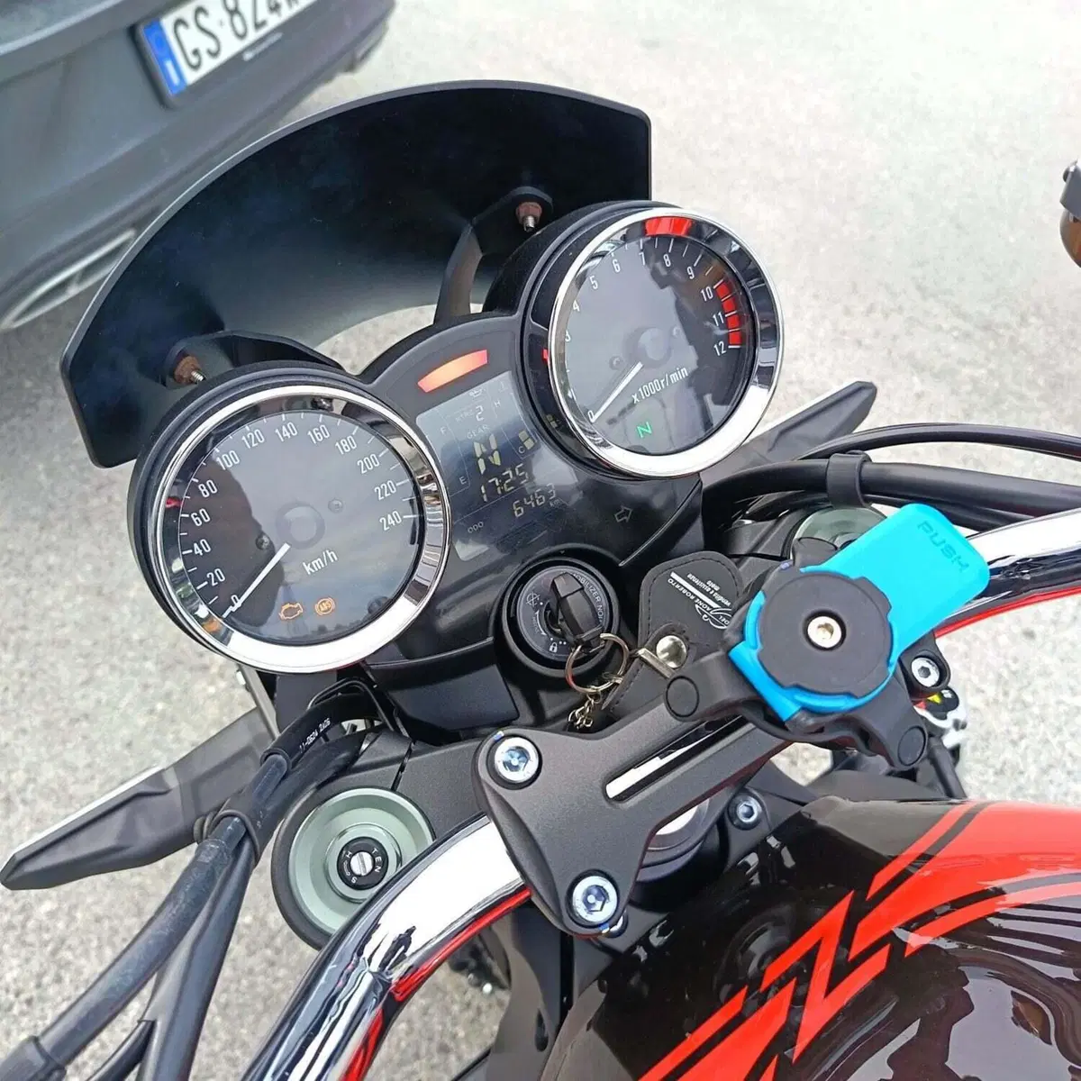 Kawasaki Z 900 RS 50th Anniversary (2022) (2)