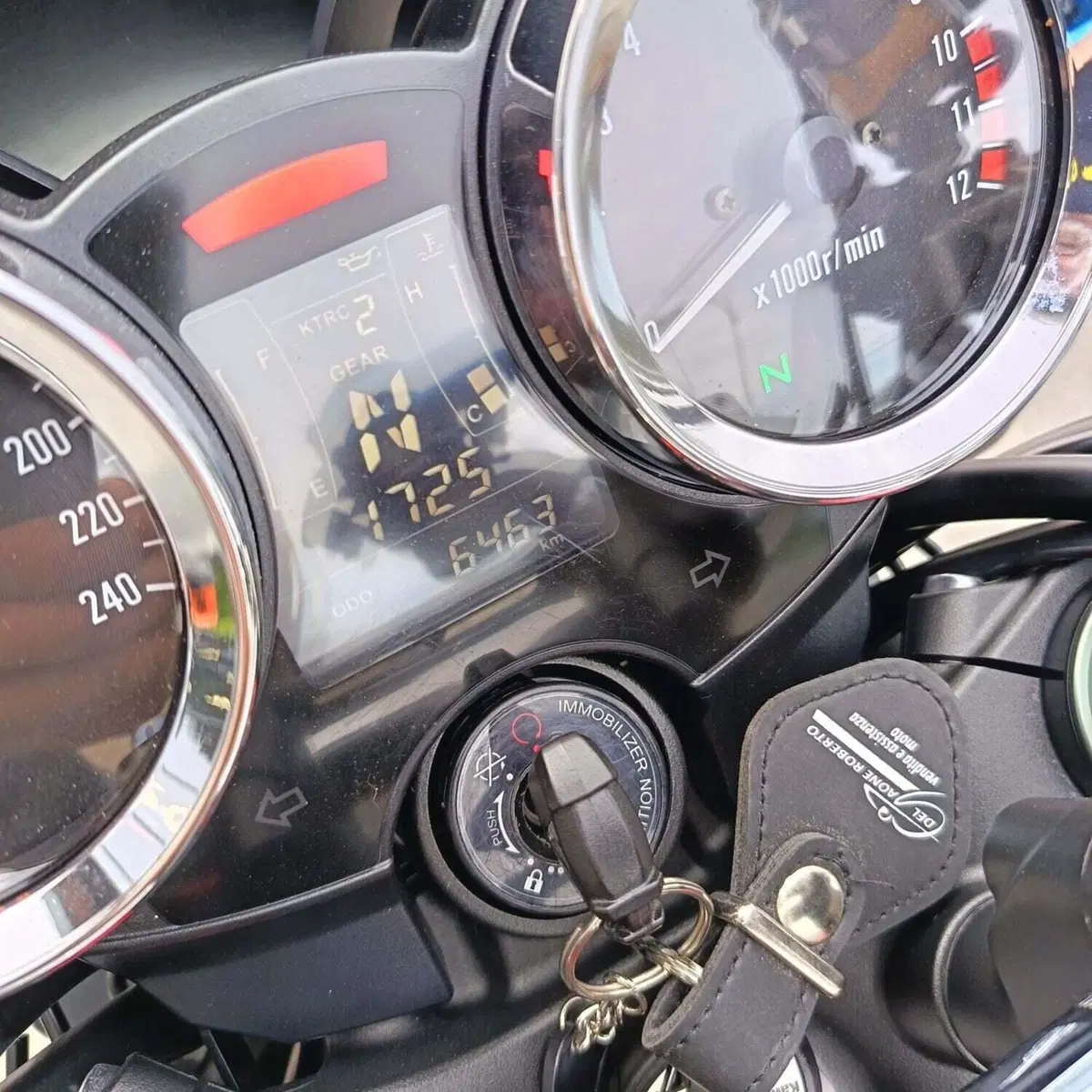 Kawasaki Z 900 RS 50th Anniversary (2022) (6)