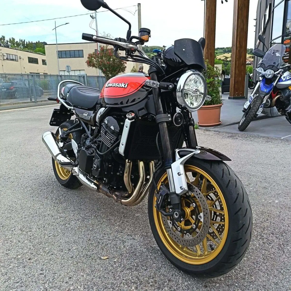 Kawasaki Z 900 RS 50th Anniversary (2022) (9)
