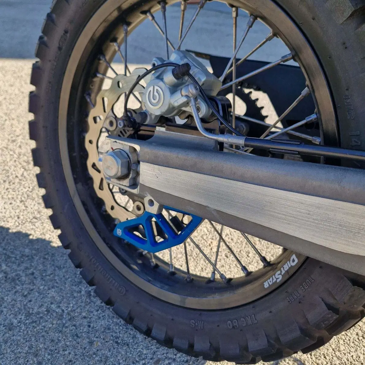 Husqvarna 701 Enduro (2022) (6)