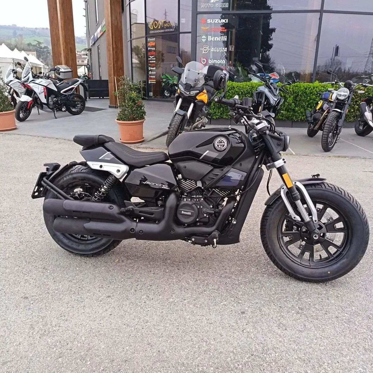 Benelli Leoncino 400 Bobber (2026) (3)