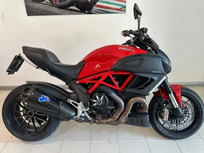 Ducati Diavel 1200 (2010 - 13) usata