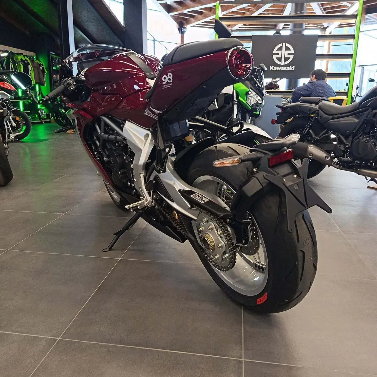 MV Agusta Superveloce 800 98 (2023 - 26) (7)