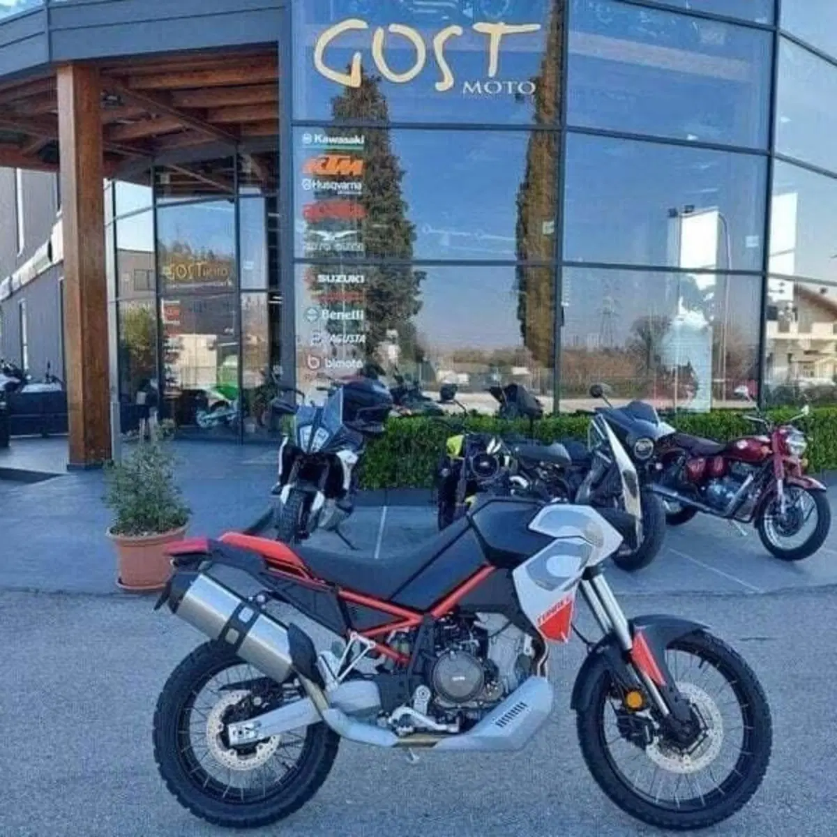 Aprilia Tuareg 660 (2025 - 26) (3)