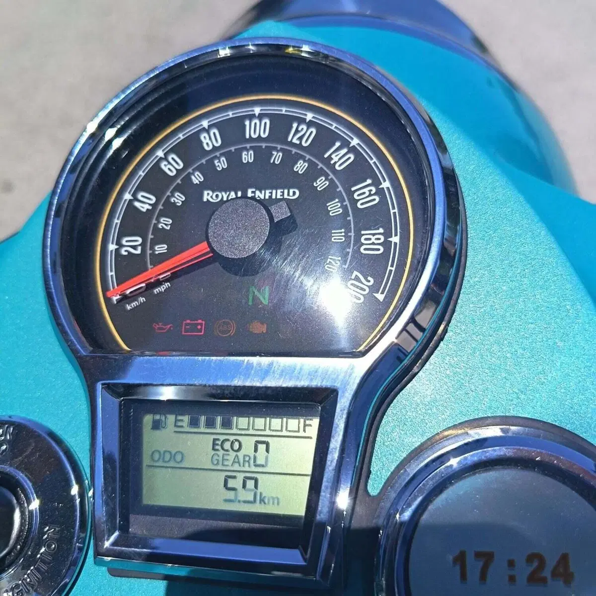 Royal Enfield Classic 650 (2025 - 26) (4)