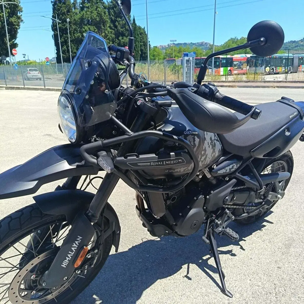 Royal Enfield Himalayan 450 Mana Black (2026) (10)