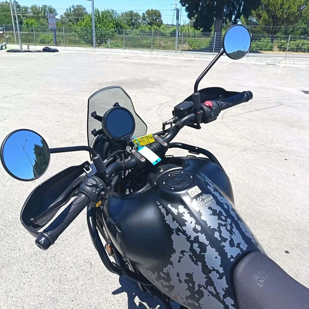 Royal Enfield Himalayan 450 Mana Black (2026) (11)