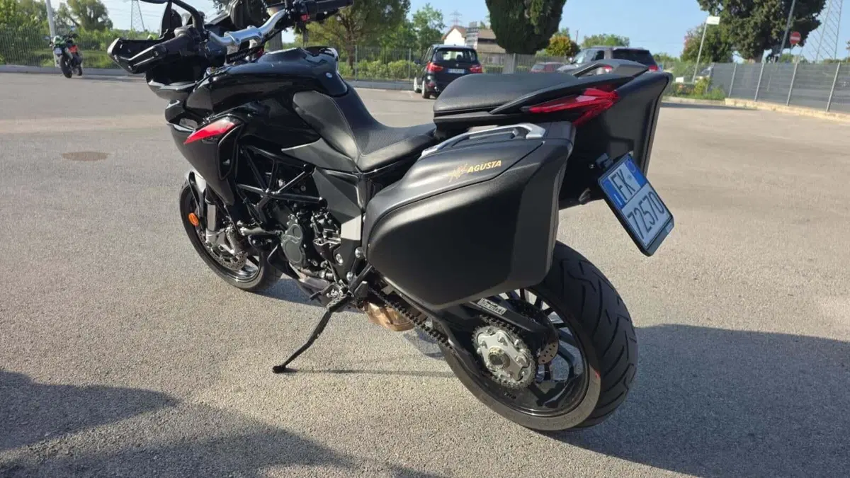 MV Agusta Turismo Veloce 800 R (2023 - 26) (4)