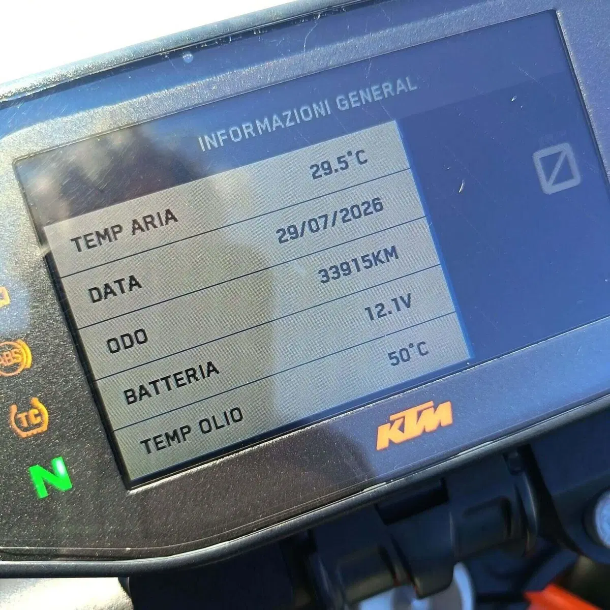 KTM 1290 Super Duke R (2019) (5)