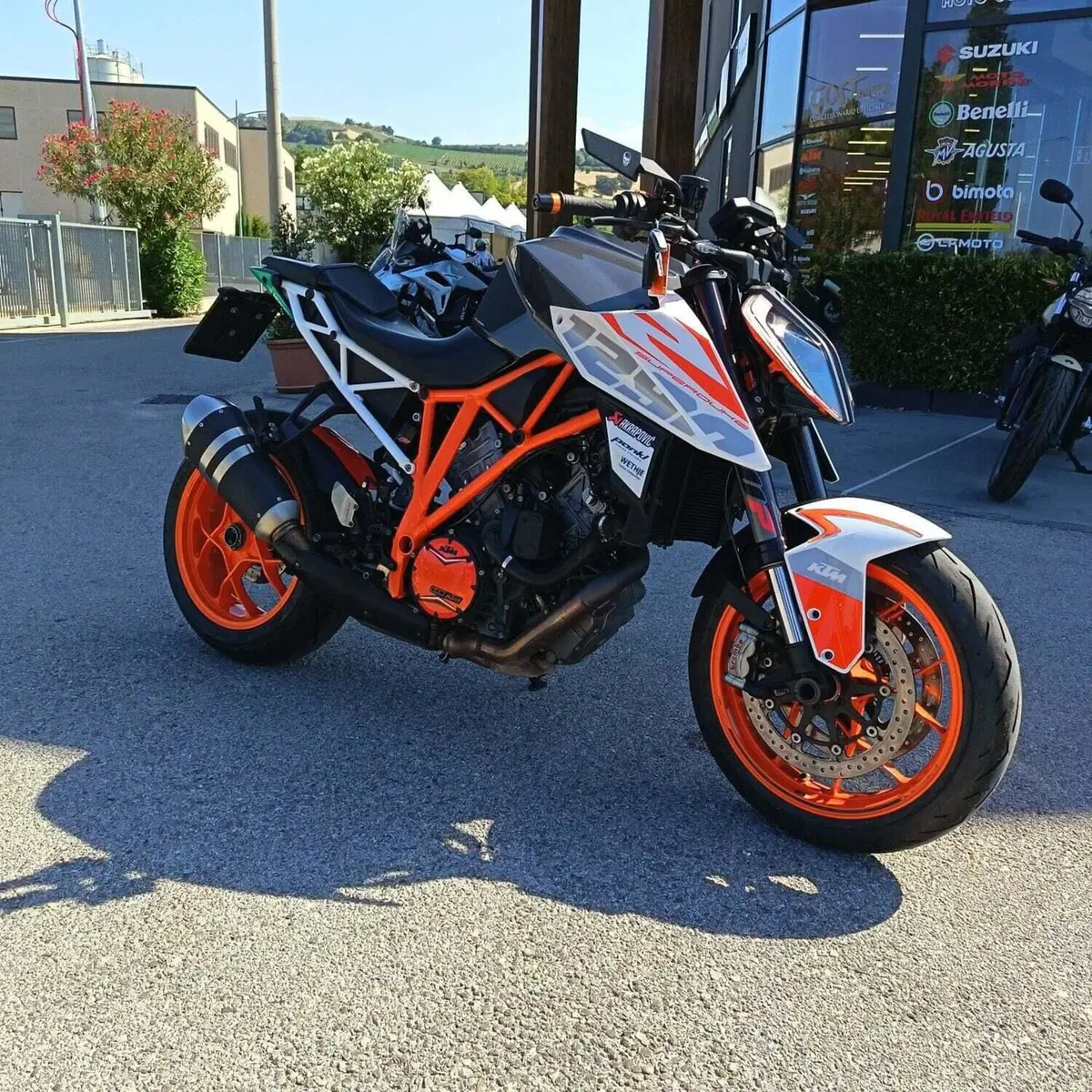 KTM 1290 Super Duke R (2019) (7)