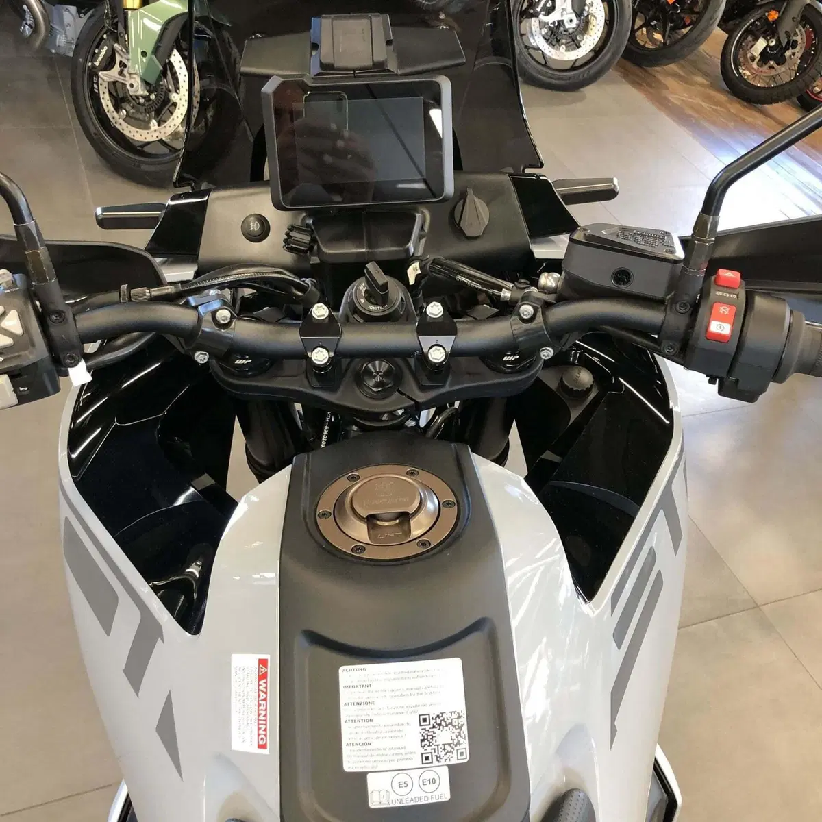 Husqvarna Norden 901 (2022 - 26) (6)