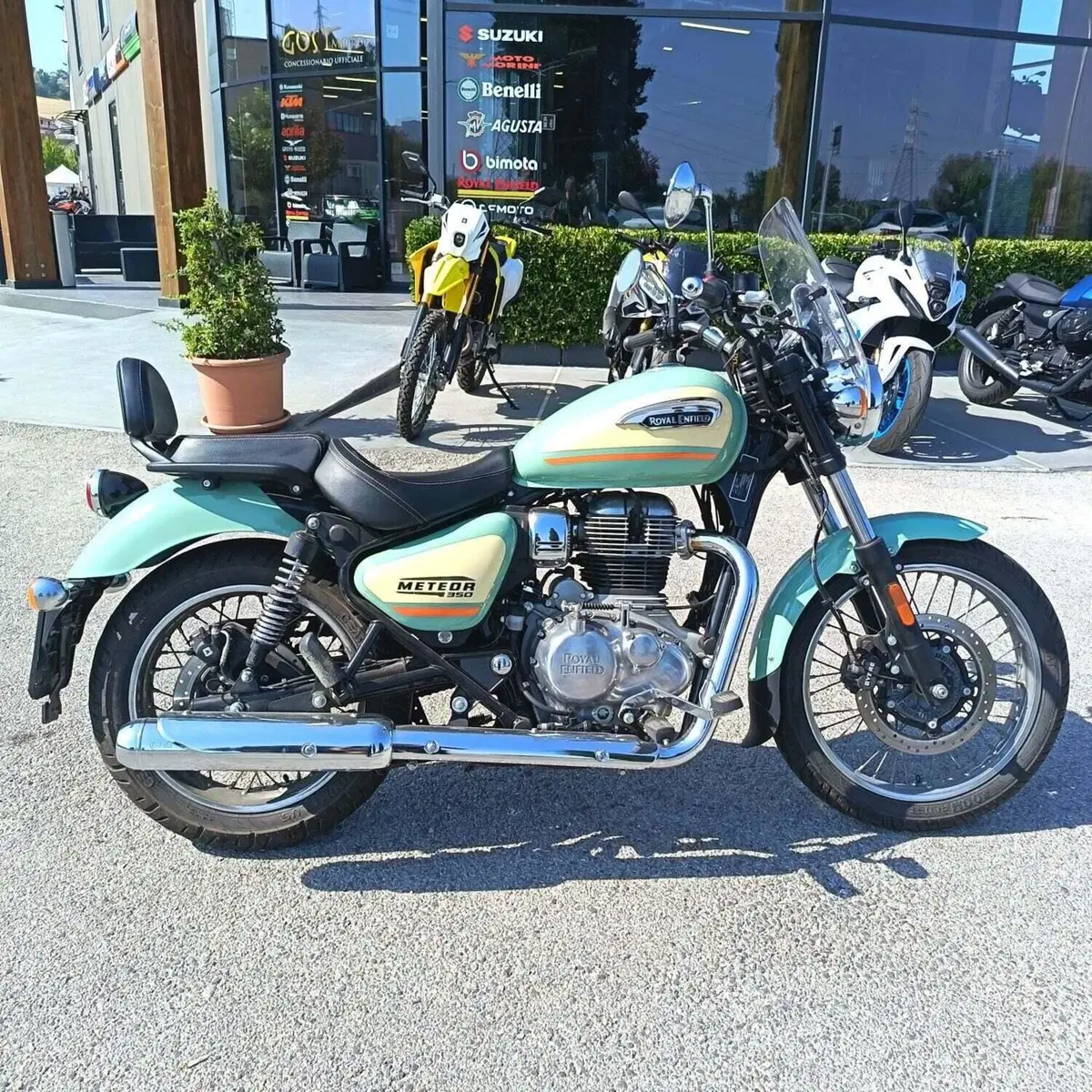 Royal Enfield Meteor 350 Aurora (2024 - 26) (7)