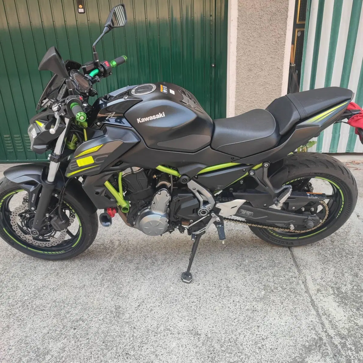 Kawasaki Z 650 (2017 - 19) (8)