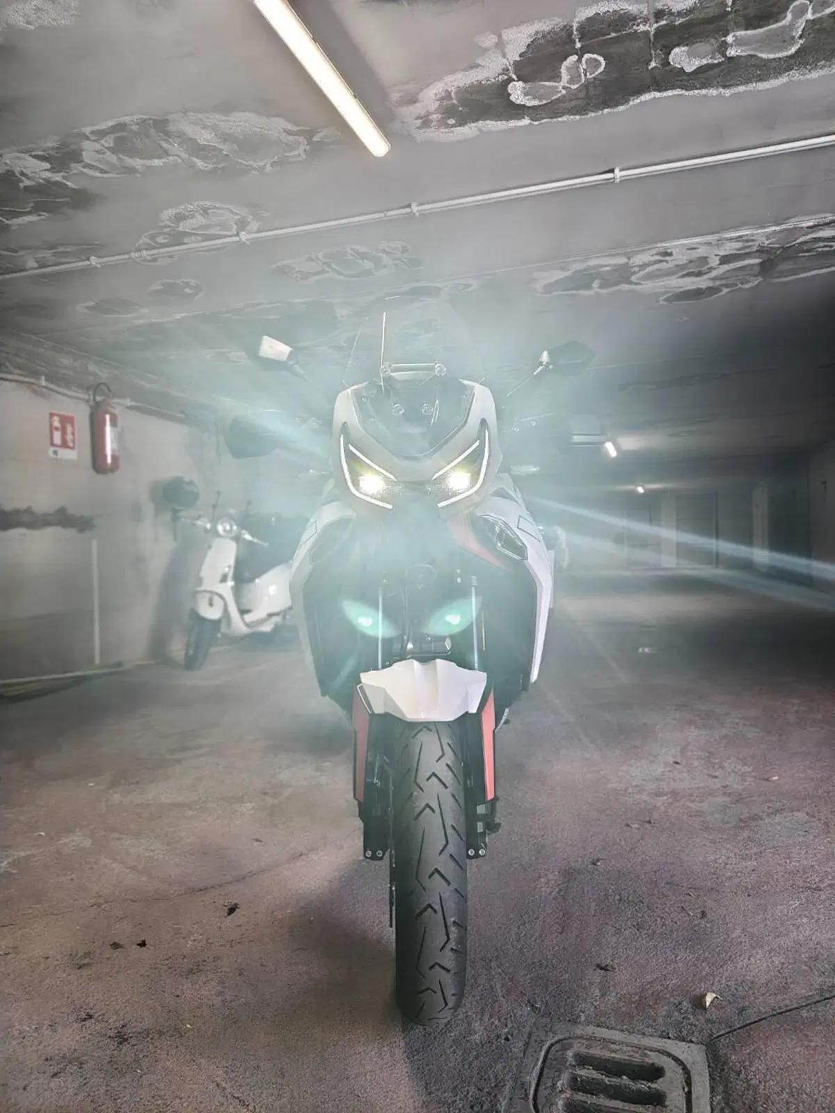 Moto Morini X-Cape 1200 (2026) (2)