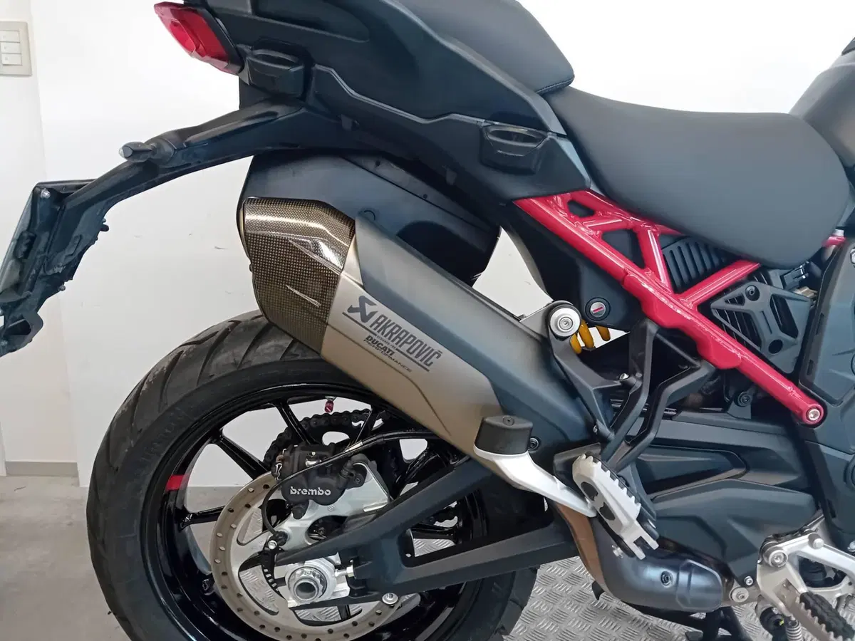 Ducati Multistrada V4 S Grand Tour (2024) (7)