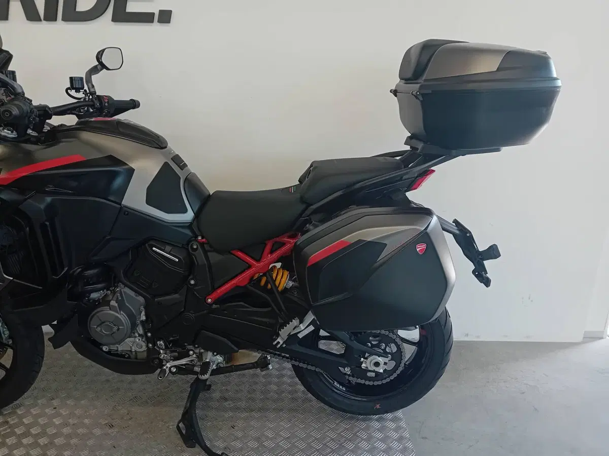 Ducati Multistrada V4 S Grand Tour (2024) (5)