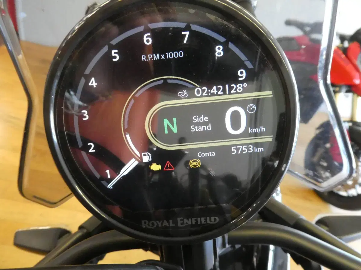 Royal Enfield Himalayan 450 Tubeless (2024 - 26) (2)