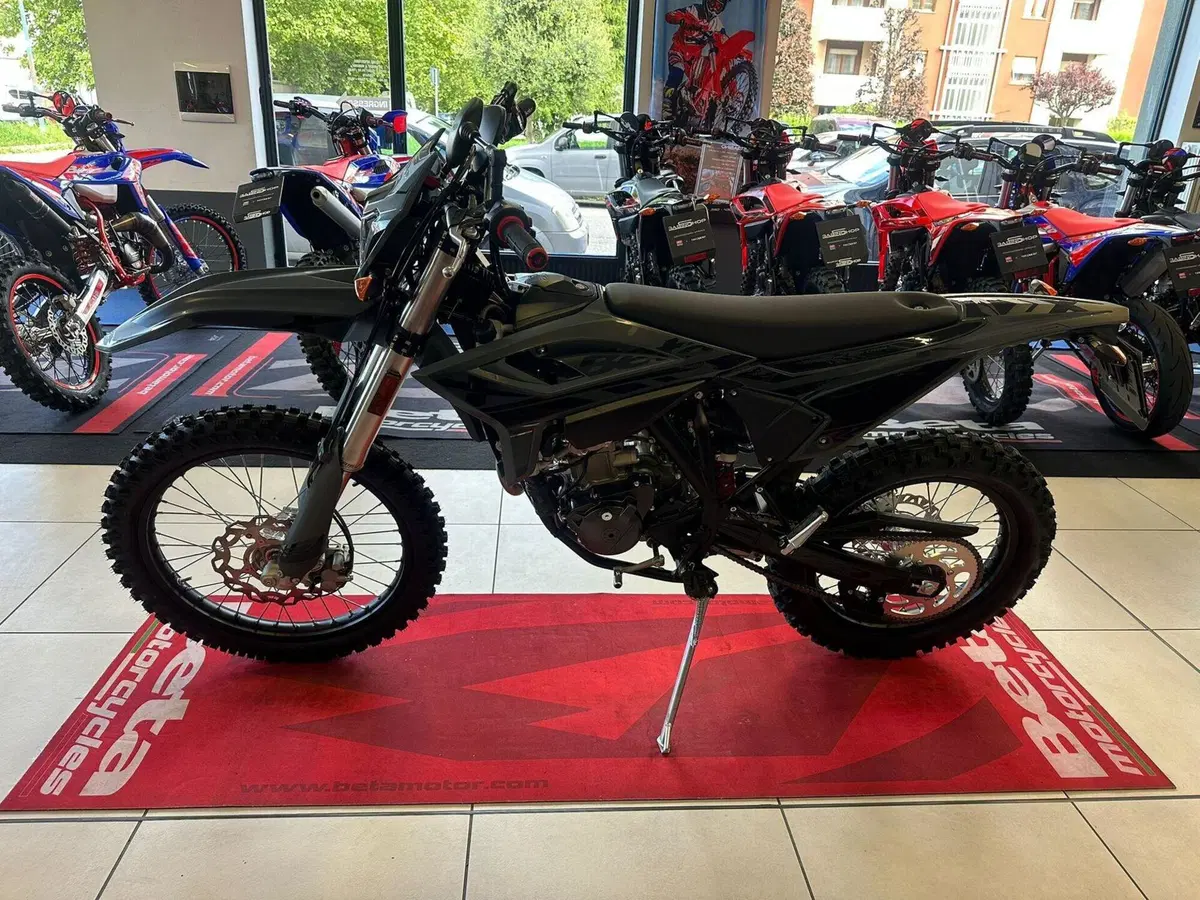 Betamotor RR 125 4T Enduro T - X Special Edition (2025 - 26) (6)
