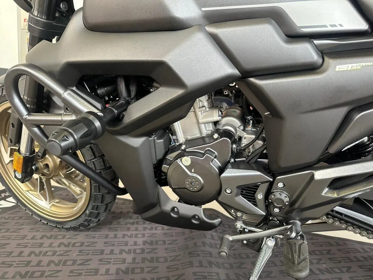 Zontes ZT125-G1 (2020 - 26) (11)