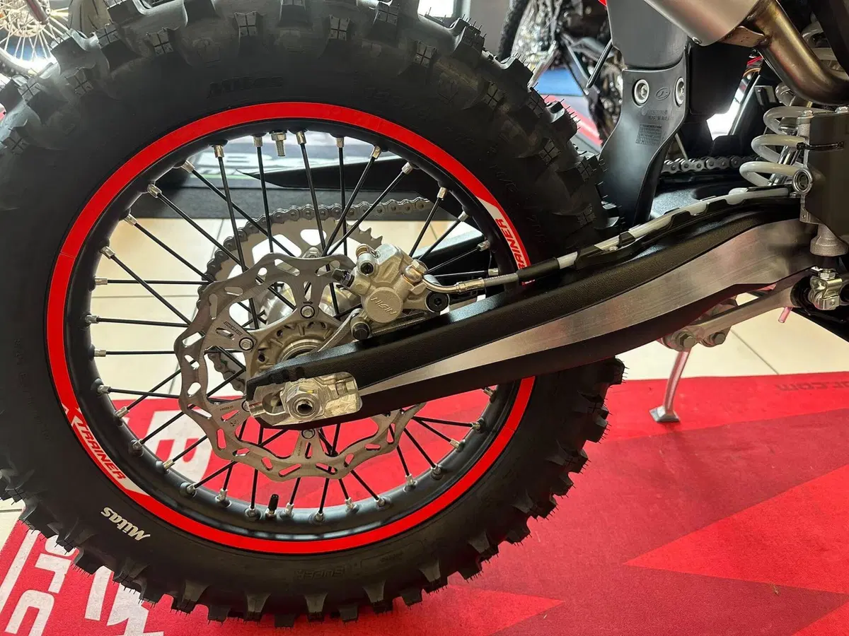 Betamotor Xtrainer 300 2T (2025) (14)