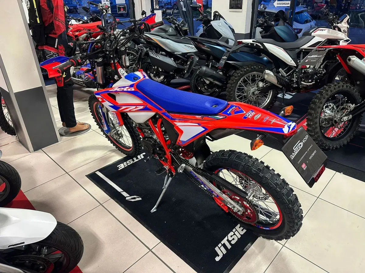 Betamotor RR 125 4T Enduro R (2024 - 26) (5)