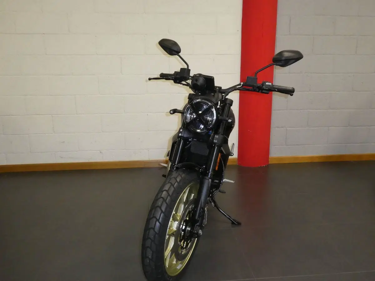 Ducati Scrambler 800 Full Throttle (2025 - 26) (3)
