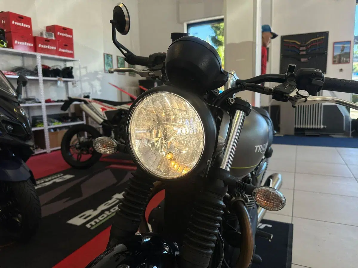 Triumph Speed Twin 900 (2023 - 24) (11)
