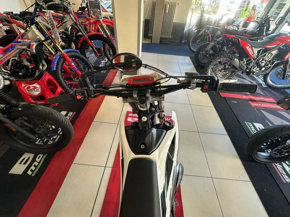 Betamotor RR 50 Enduro (2021 - 26) (10)