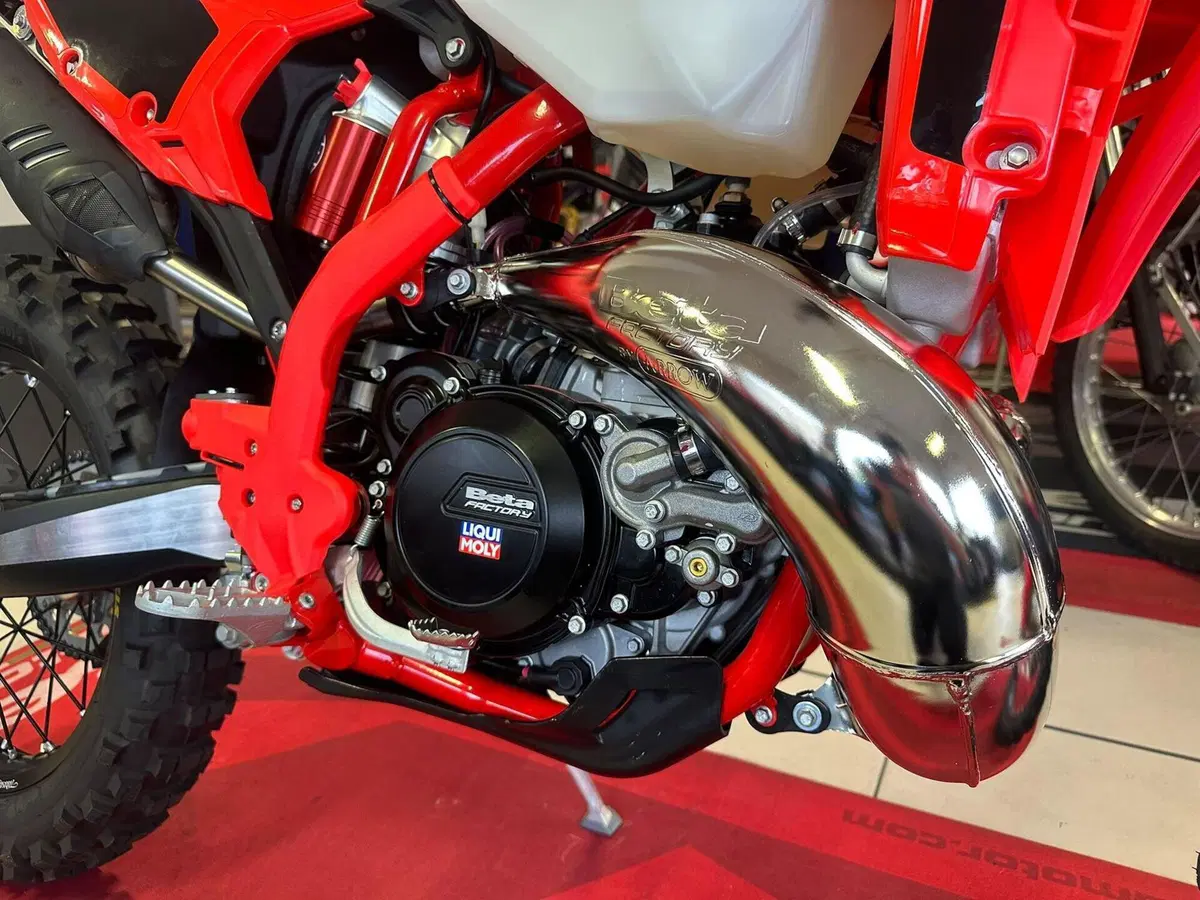 Betamotor RR X-PRO 300 2T Enduro (2026) (12)