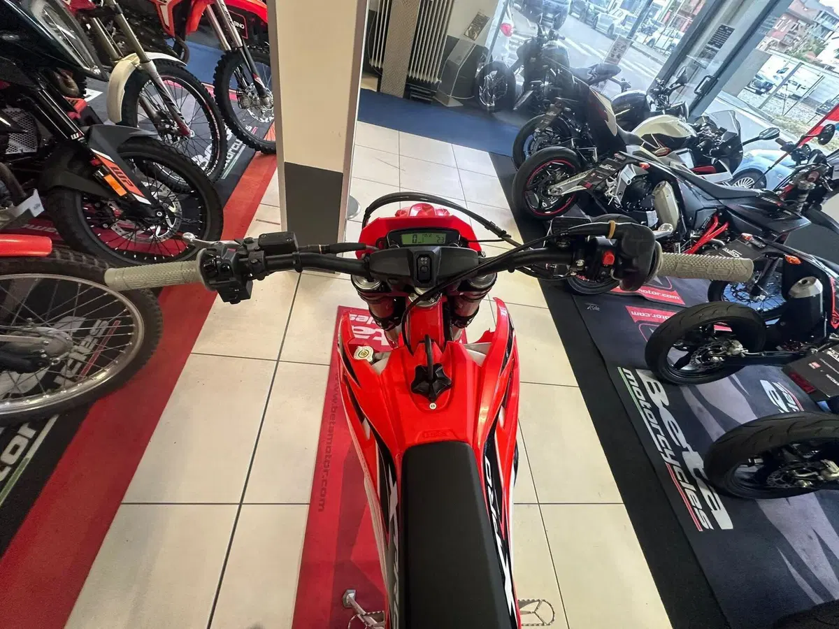 Betamotor RR X-PRO 300 2T Enduro (2026) (19)