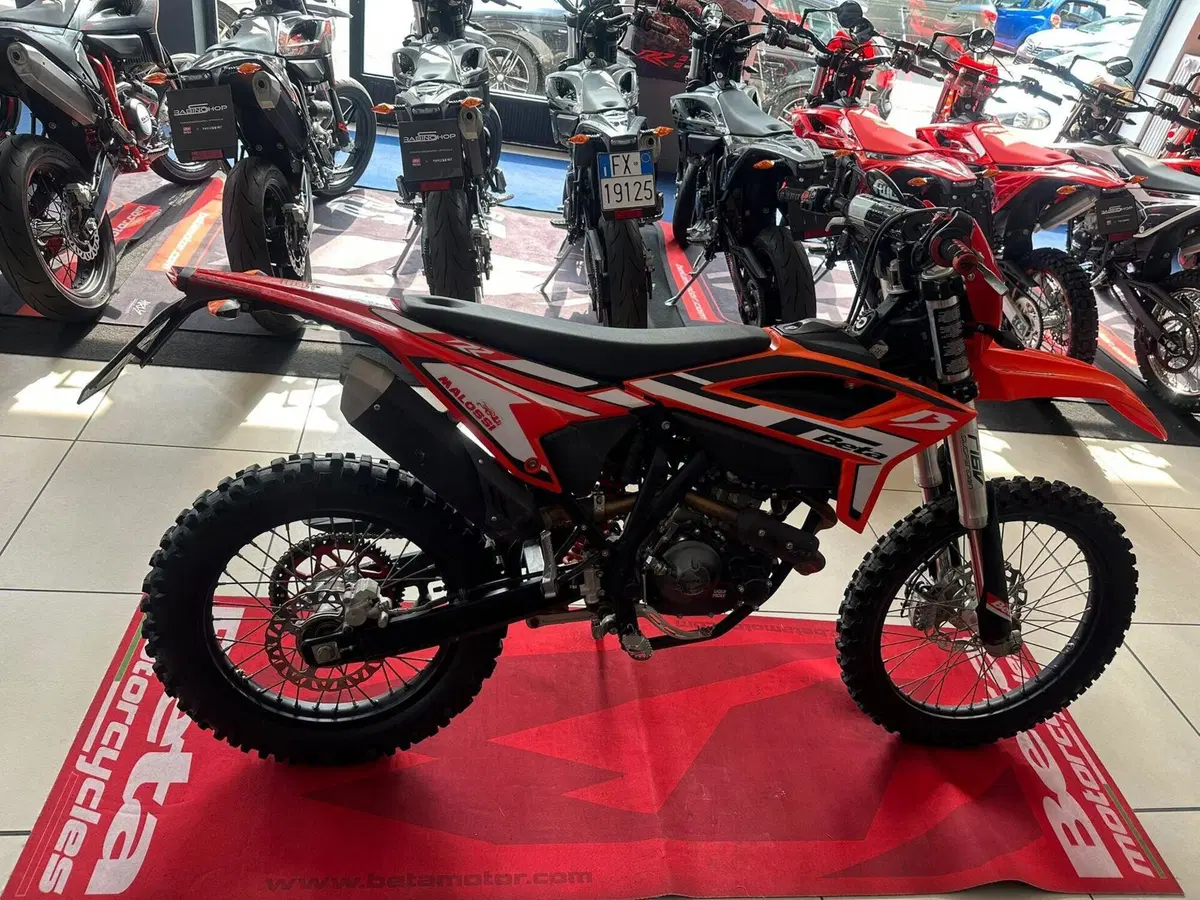 Betamotor RR 125 4T Enduro T (2023 - 24) (2)