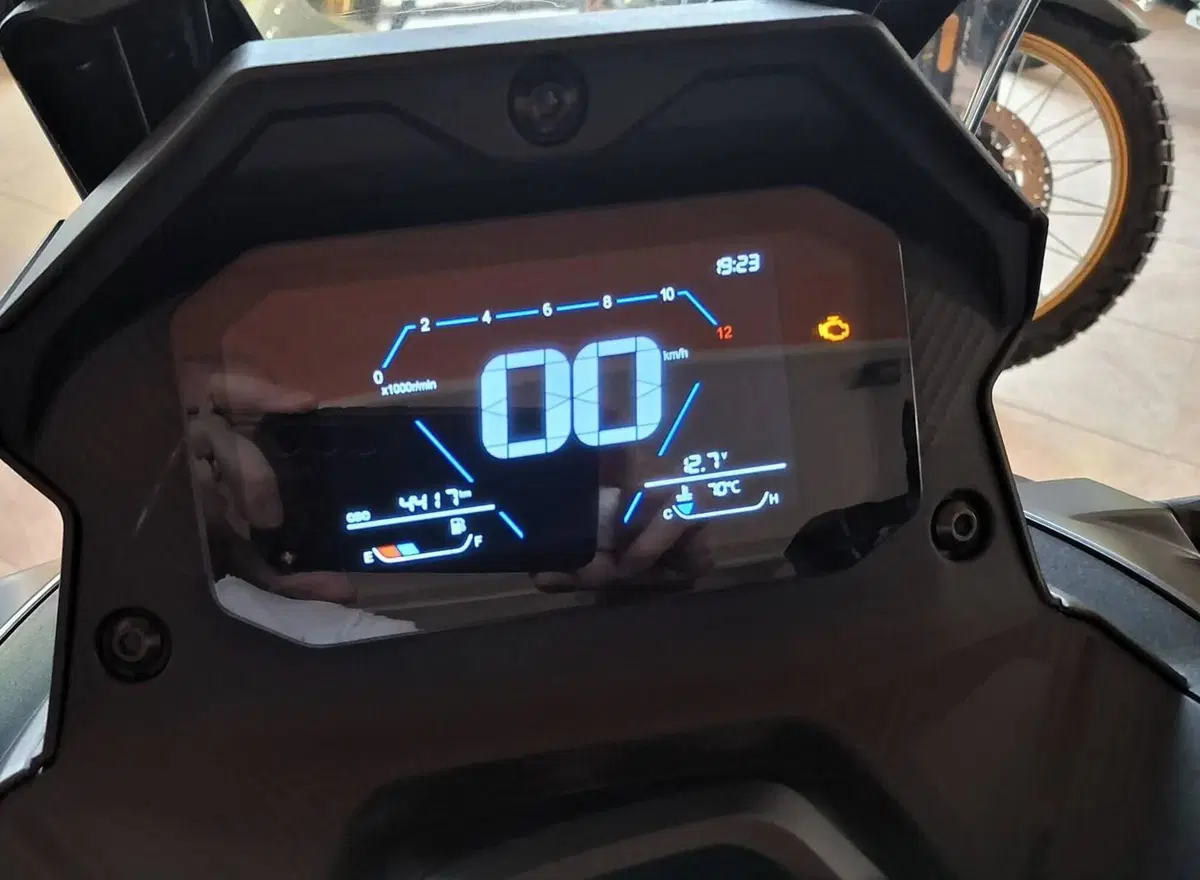 Voge Sfida SR1 ADV (2023 - 26) (7)