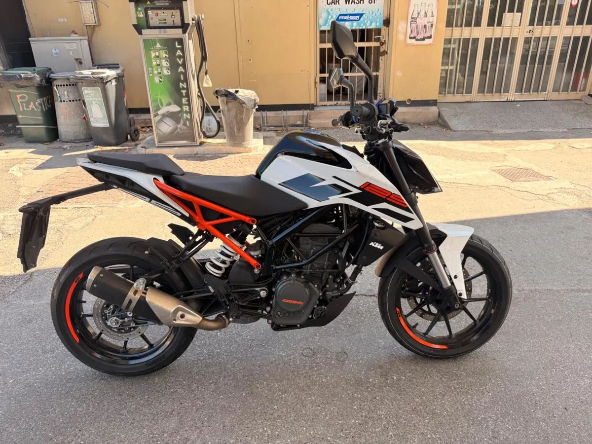 KTM 125 Duke (2021 - 23) (6)