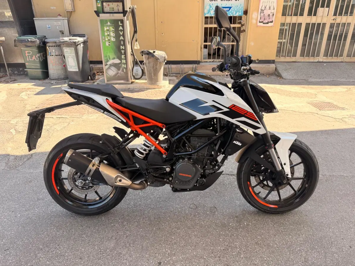 KTM 125 Duke (2021 - 23) (7)