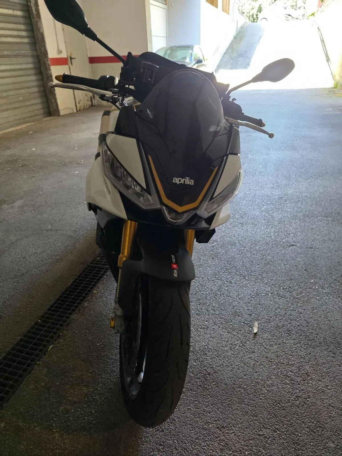Aprilia Tuono V4 Factory (2021 - 24) (10)