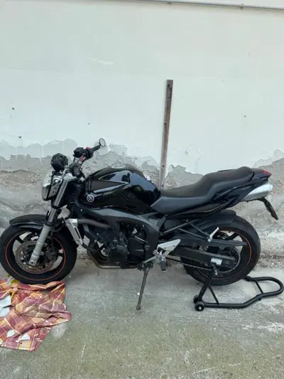 Yamaha FZ6 (2004 - 07) usata