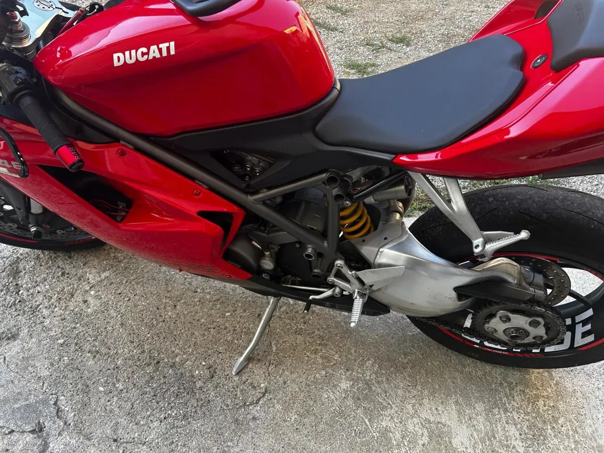 Ducati 848 (2007 - 13) (15)