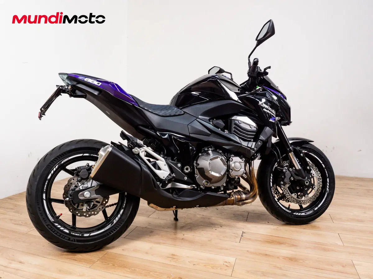 Kawasaki Z 800 (2012 - 13) (3)